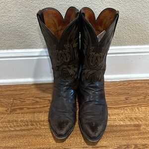 Mens  Lucchese cowboy boots 10.5EE.